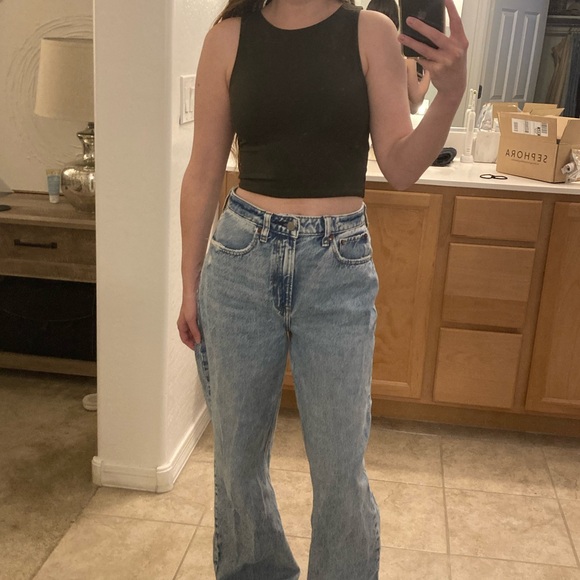 F21 Contour Top - Picture 5 of 6